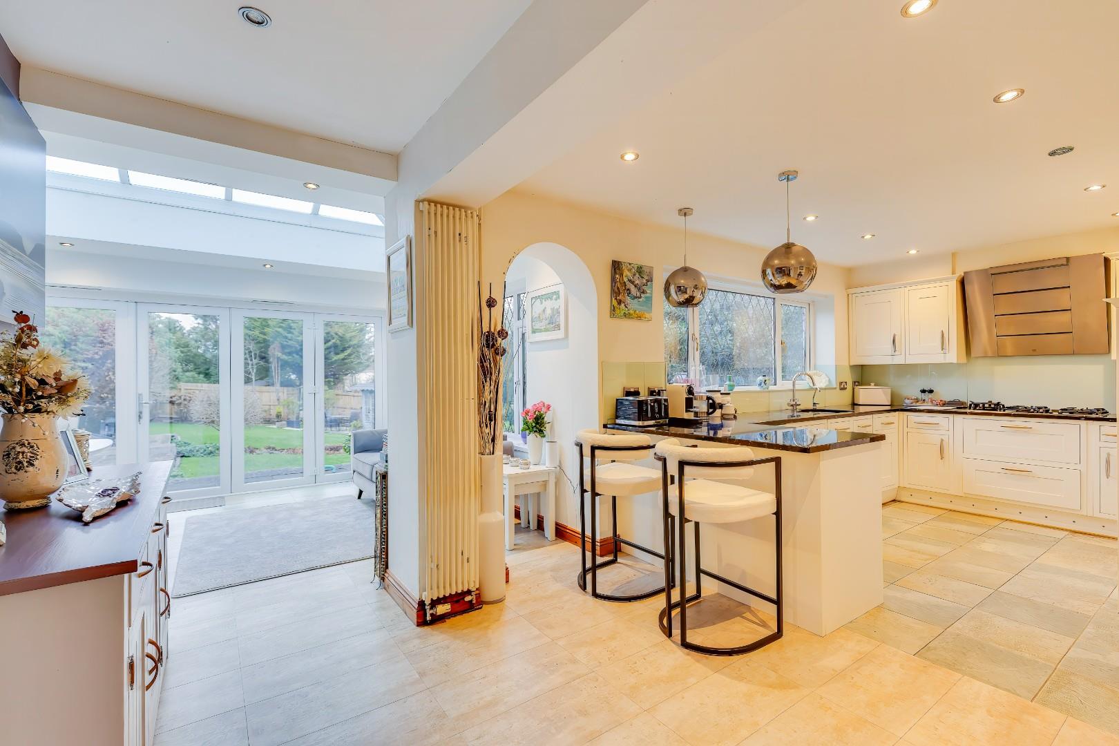 43 Highwalls Avenue, Dinas Powys, CF64 4AQ